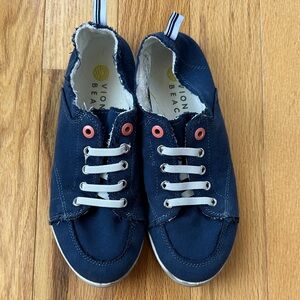 Vionic Pismo Canvas Slip-on Washable Sneakers in Navy